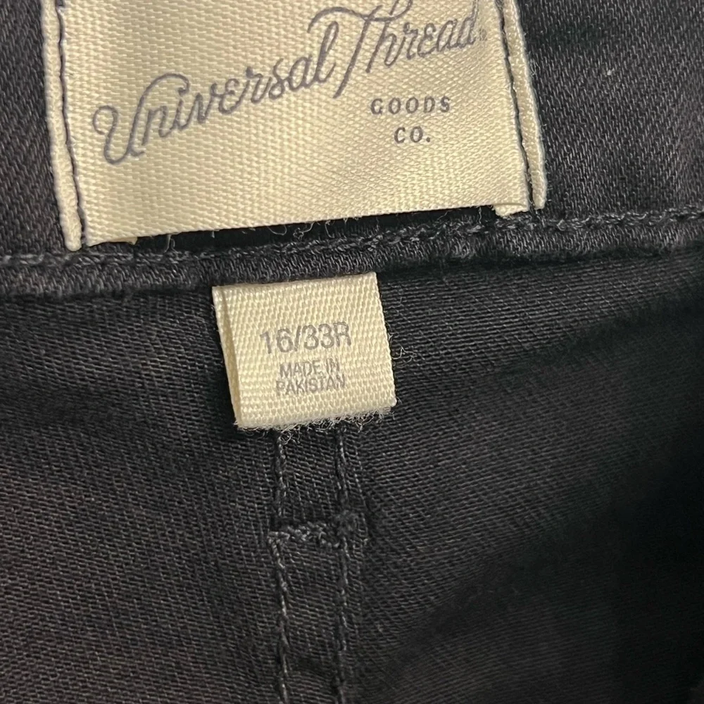 Universal Thread Black Jean Shorts